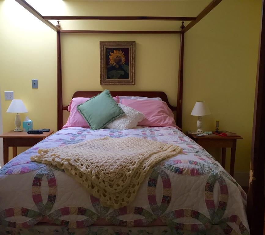 Joy House B And B Dennisport Habitación foto